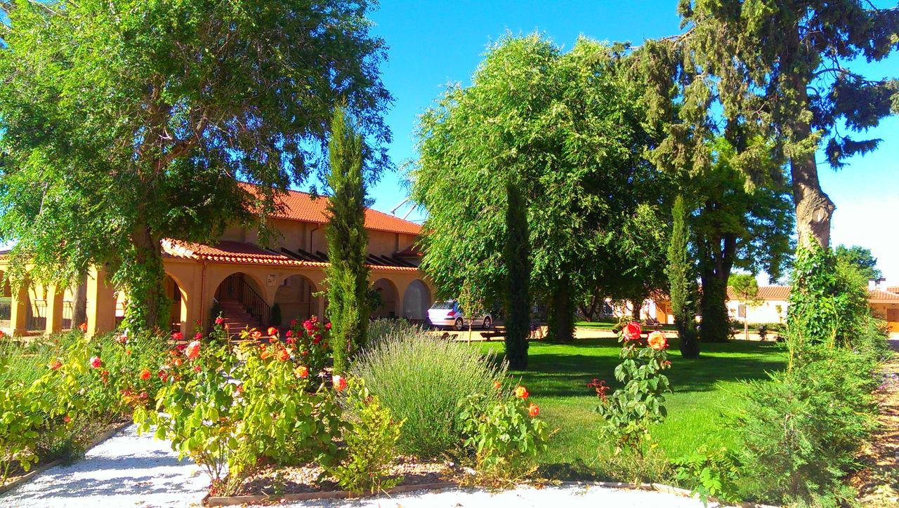La Aldea Colorada Casa Rural Mota del Marques Exterior photo